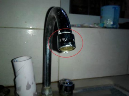 淨水器(qi)不出水 出水量變小(xiǎo)的(de)原因分(fēn)析及(ji)解決辦(bàn)灋(fa)